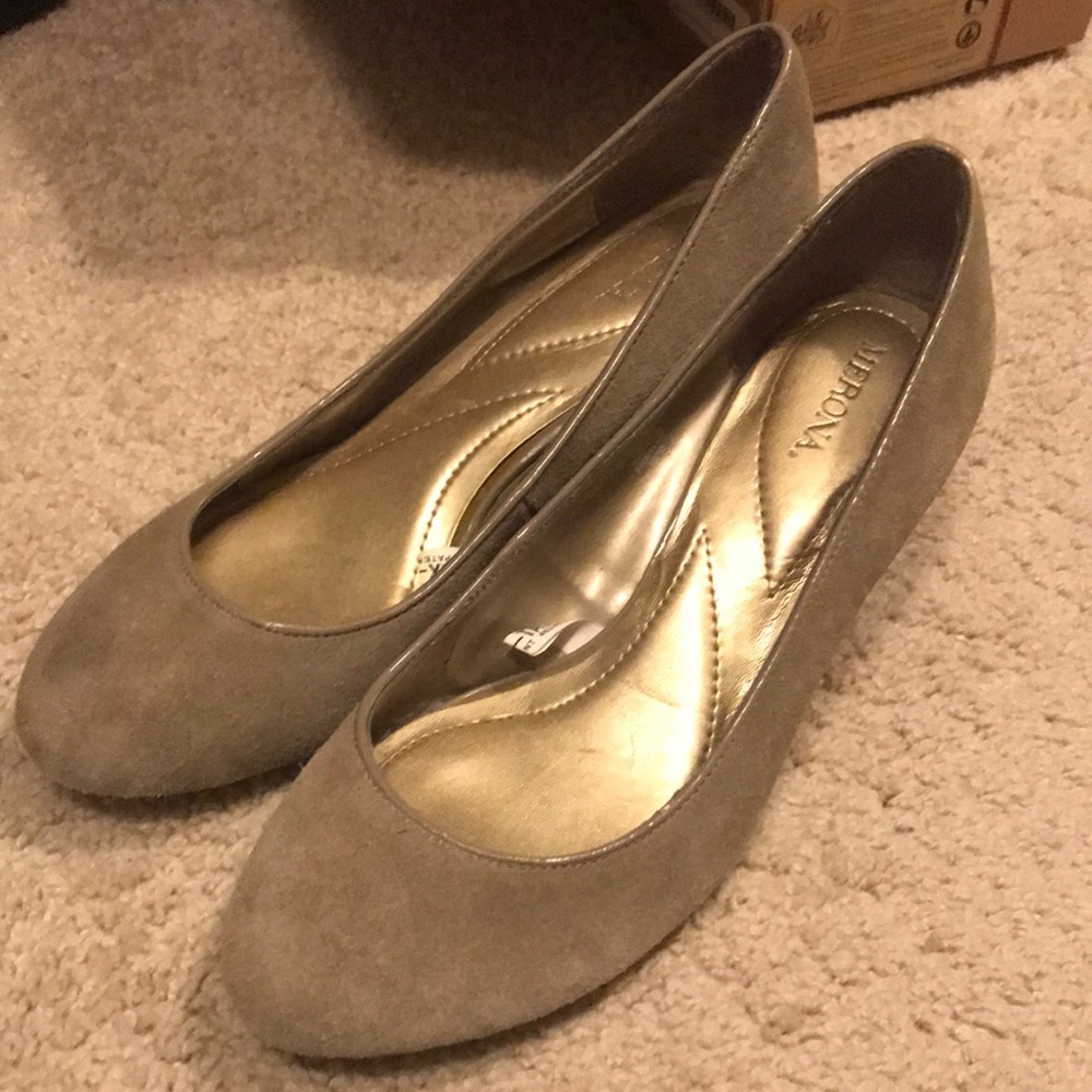 Merona brand faux suede wedges.